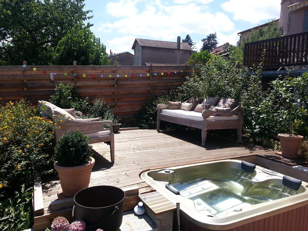 Bed and Breakfast Relais St Jacques - Roanne Saint-Haon-le-Chatel Екстер'єр фото